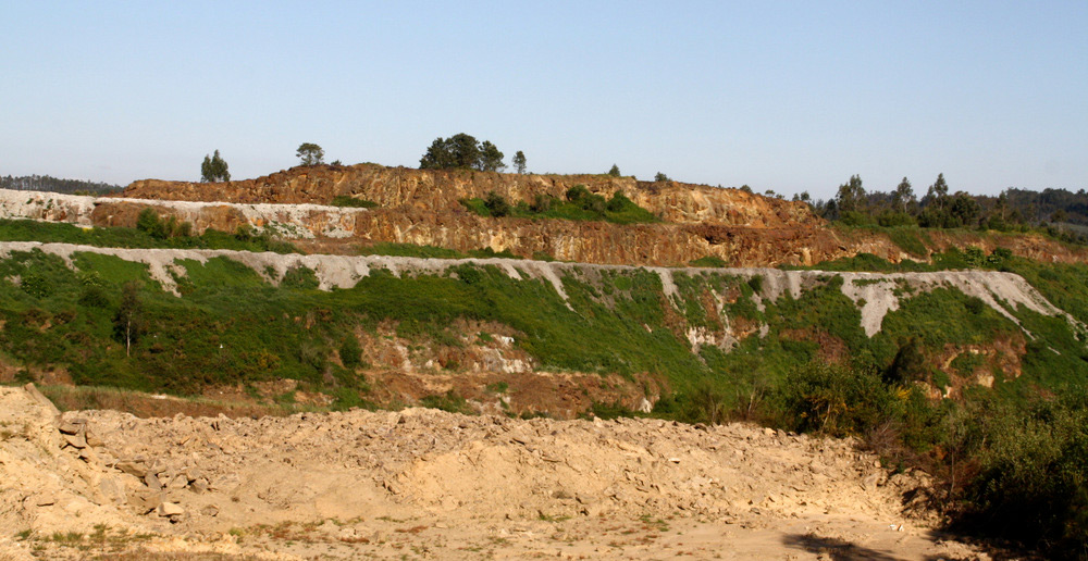 Alarma ecoloxista ante a proposta de Bruxelas que flexibiliza emisións, avaliacións ambientais e control industrial