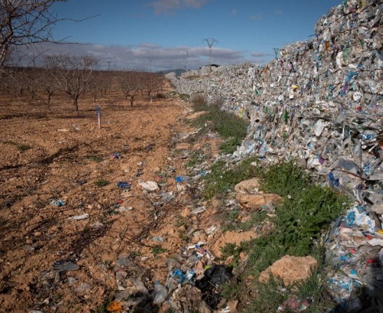 Greenpeace acusa de falsear os datos de reciclaxe a Ecoembes