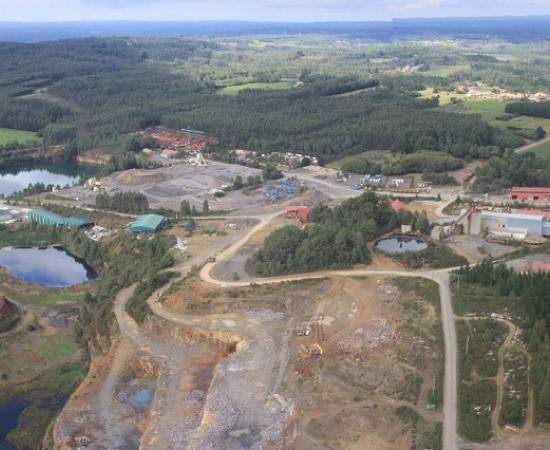A Xunta mantén aberta a posibilidade de autorizar o proxecto mineiro de Touro que rexeitou o pasado febreiro