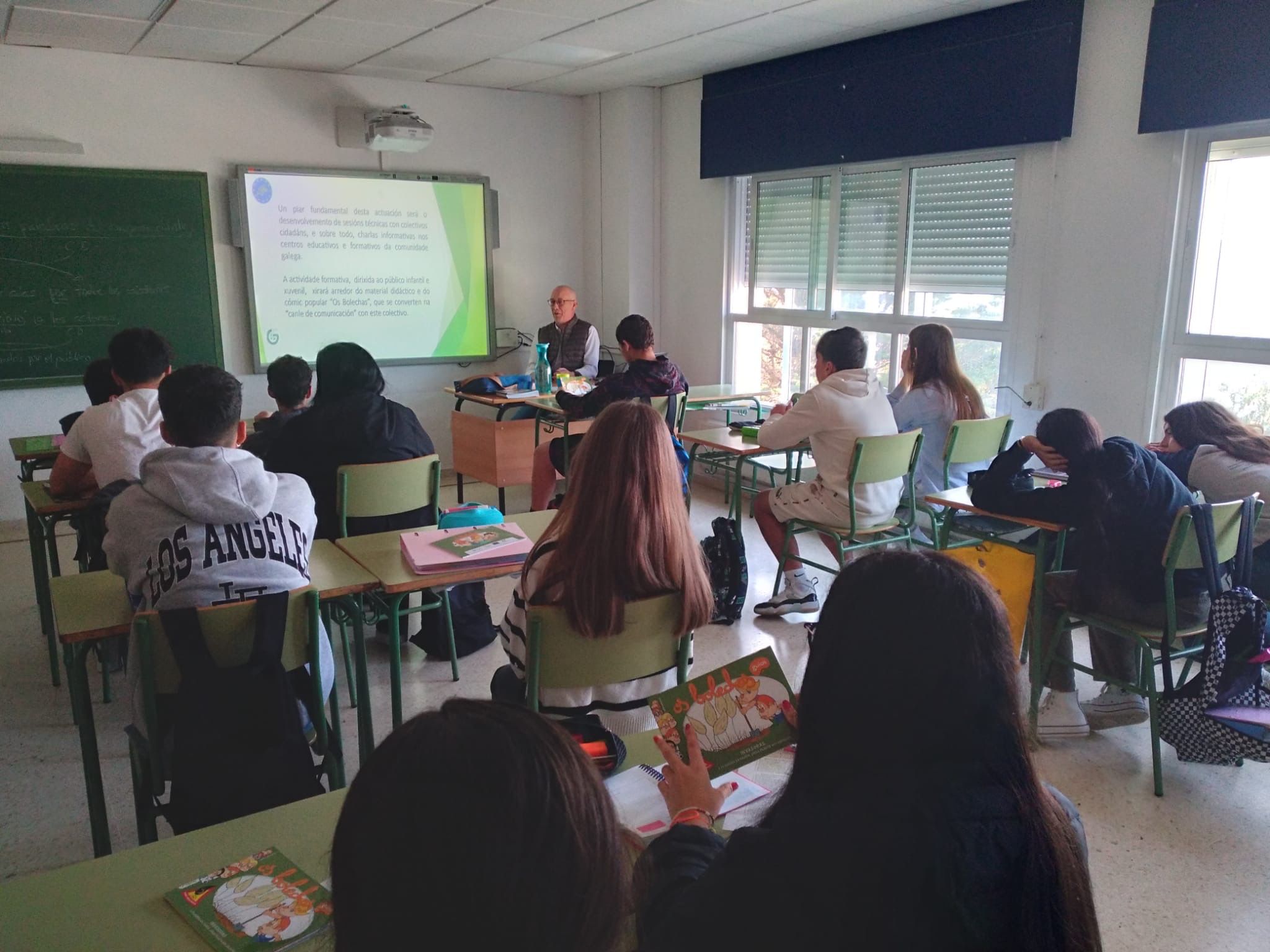 140 alumnos sensibilizados, o núcleo de San Vicente sen Herba da Pampa e a contorna de As Bizocas sen plumacho 